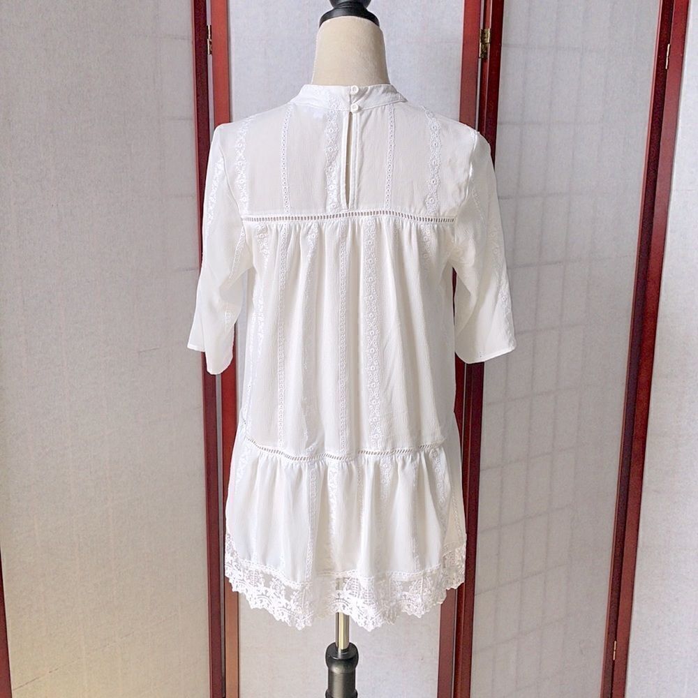 Anthropologie Leith White Lace High Neck Top with Eyelet Cut Outs (Size: Small) - Picture 8 of 16